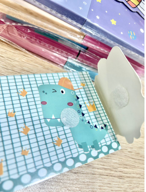 卡通彩色纸（2本）