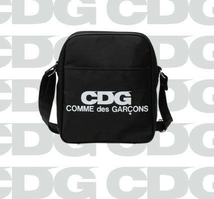 Comme des Garçons CDG 經典字體Logo肩背包