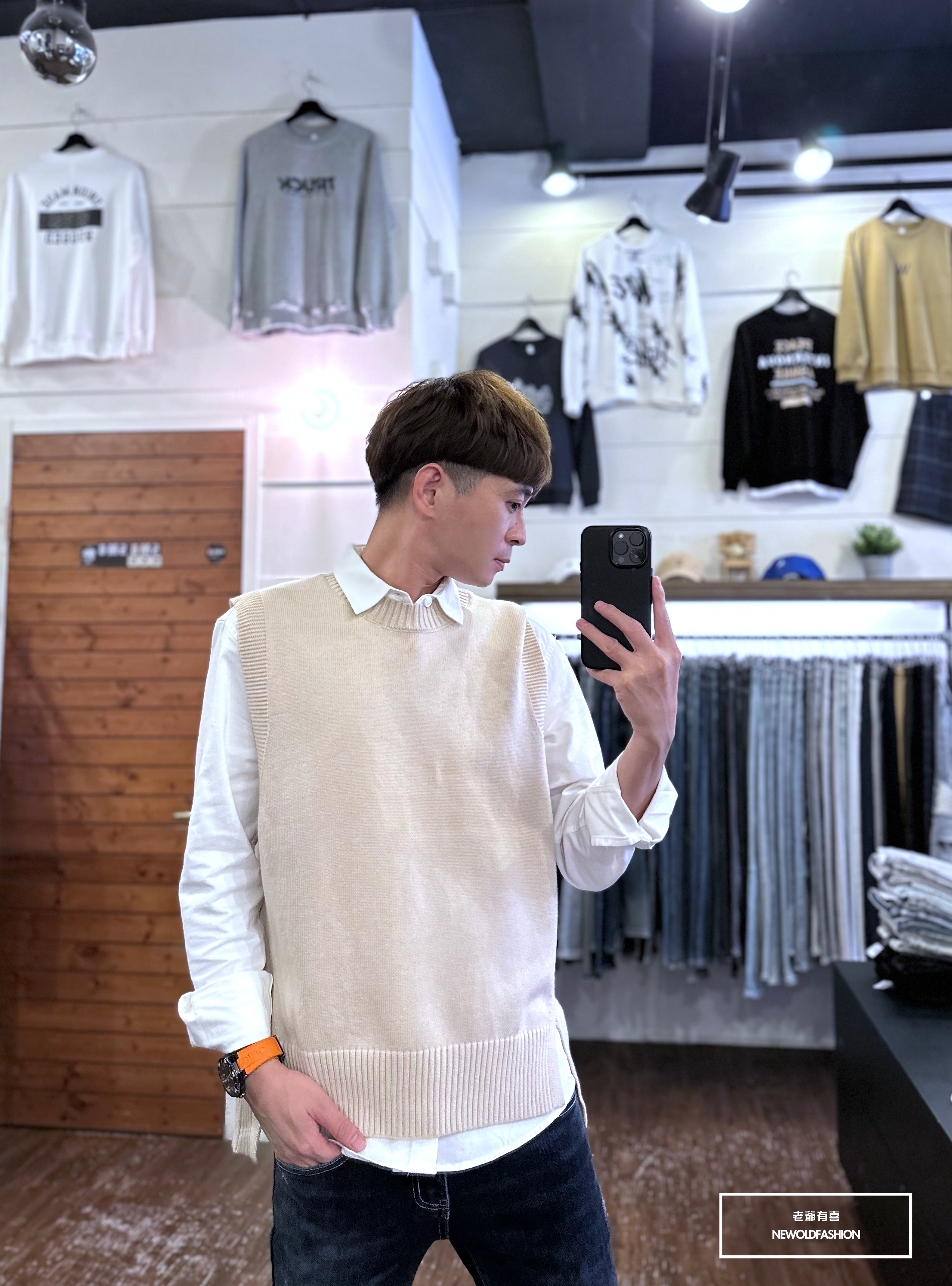 『新品上市』重磅簡約側開岔針織背心-米(NOF2210C67003)