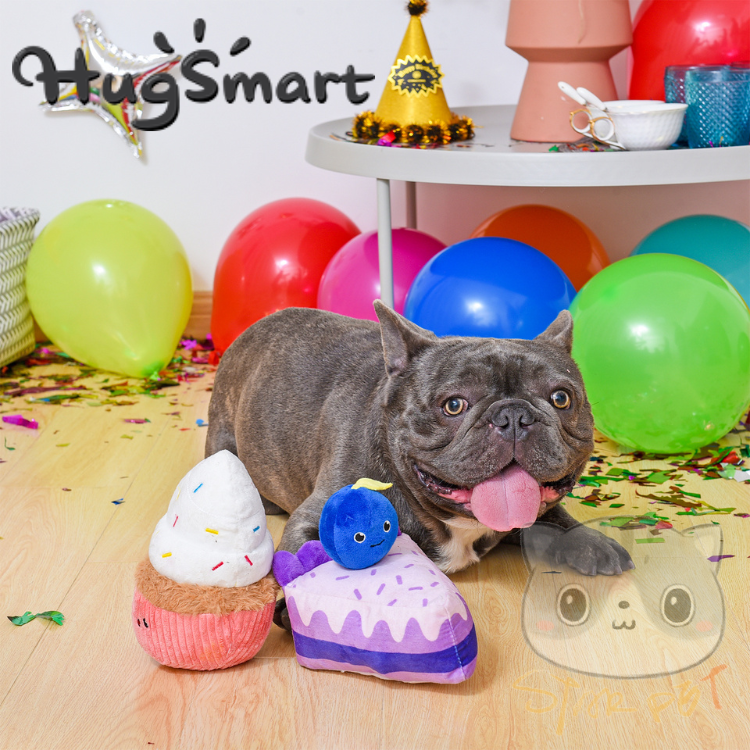 Hugsmart Fuzzy Friendz Pooch Sweets - CUPCAKE