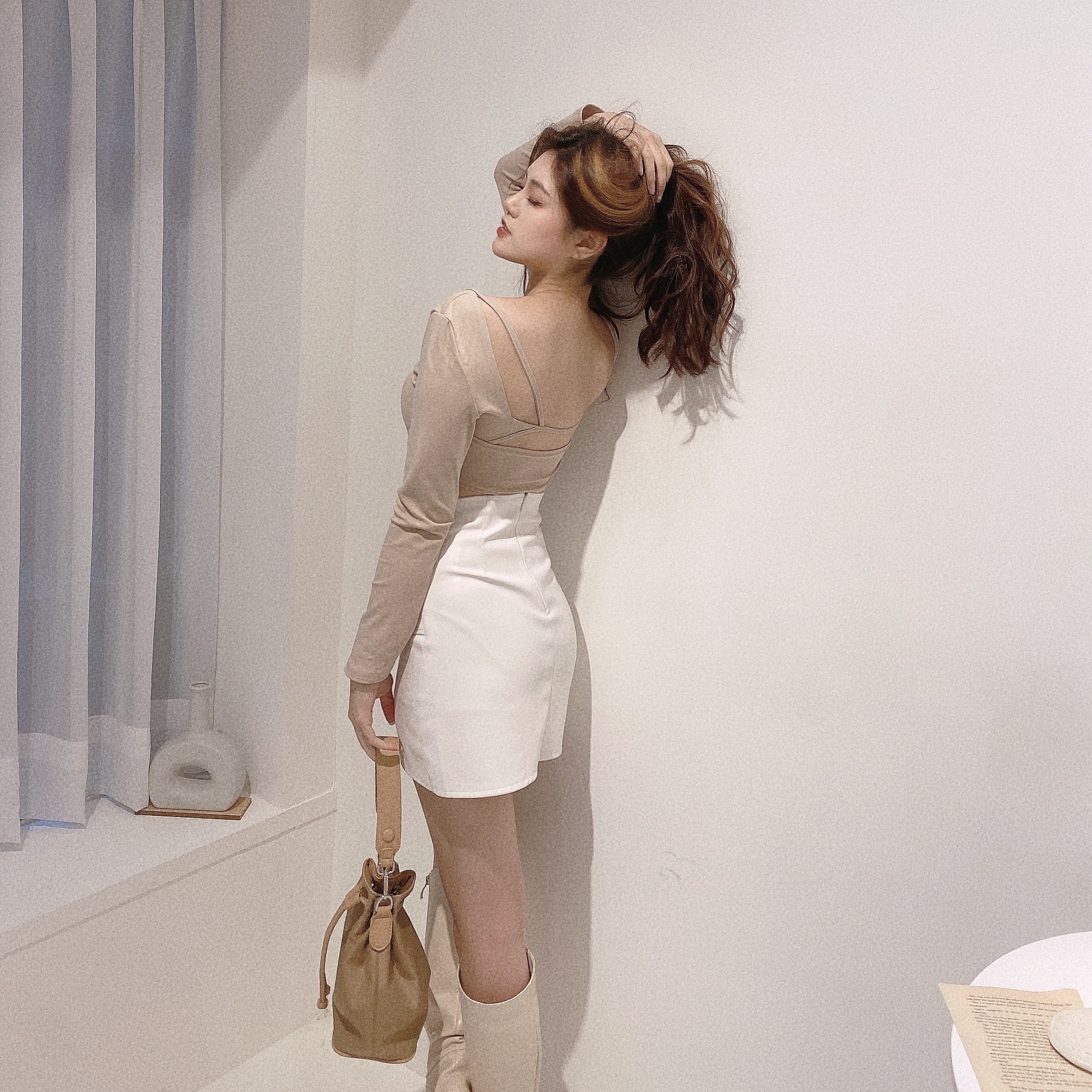 回頭率美背胸墊方領短版上衣/五色