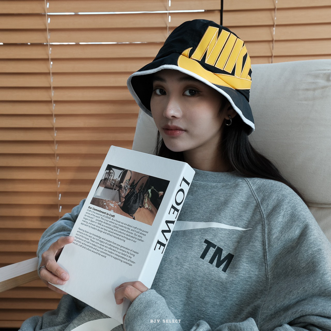 #現貨 NIKE 大LOGO 金邊縫線 漁夫帽 DH2077-010 黑黃