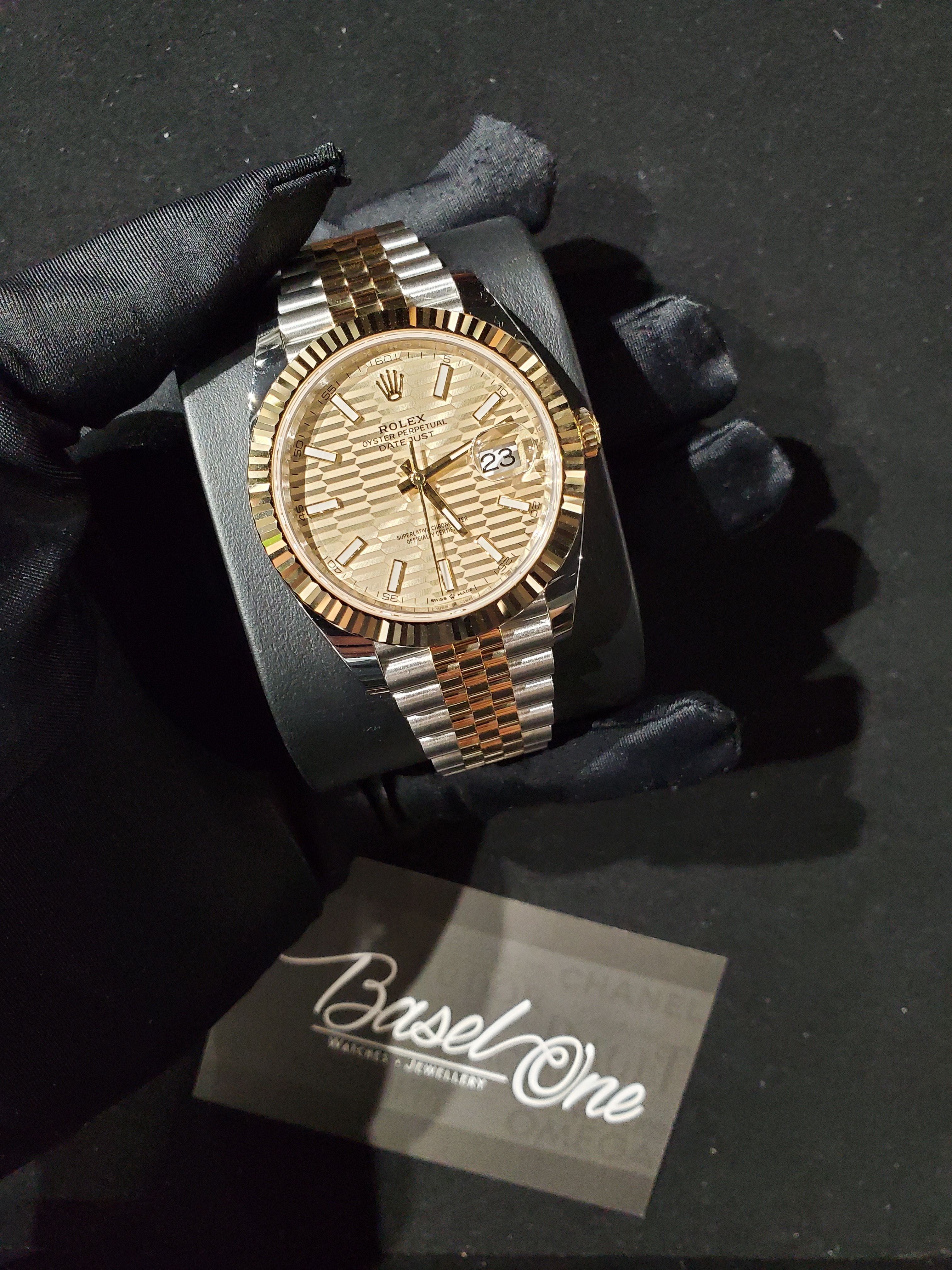 BRAND NEW ROLEX 126333 GOLDED FLUTED-MOTIF DIAL GOLD STEEL DATEJUST 41 JUBILEE STRAP