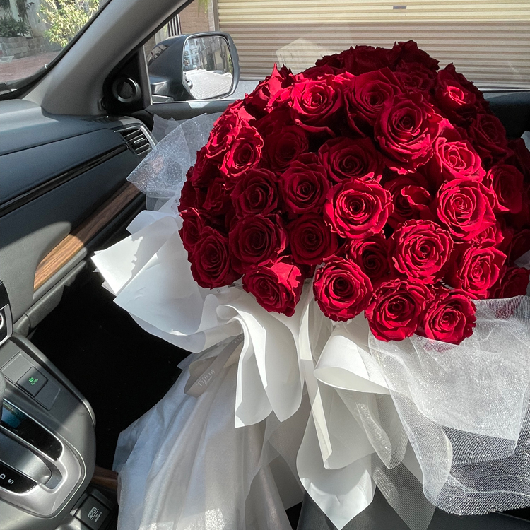 99朵永生玫瑰花束