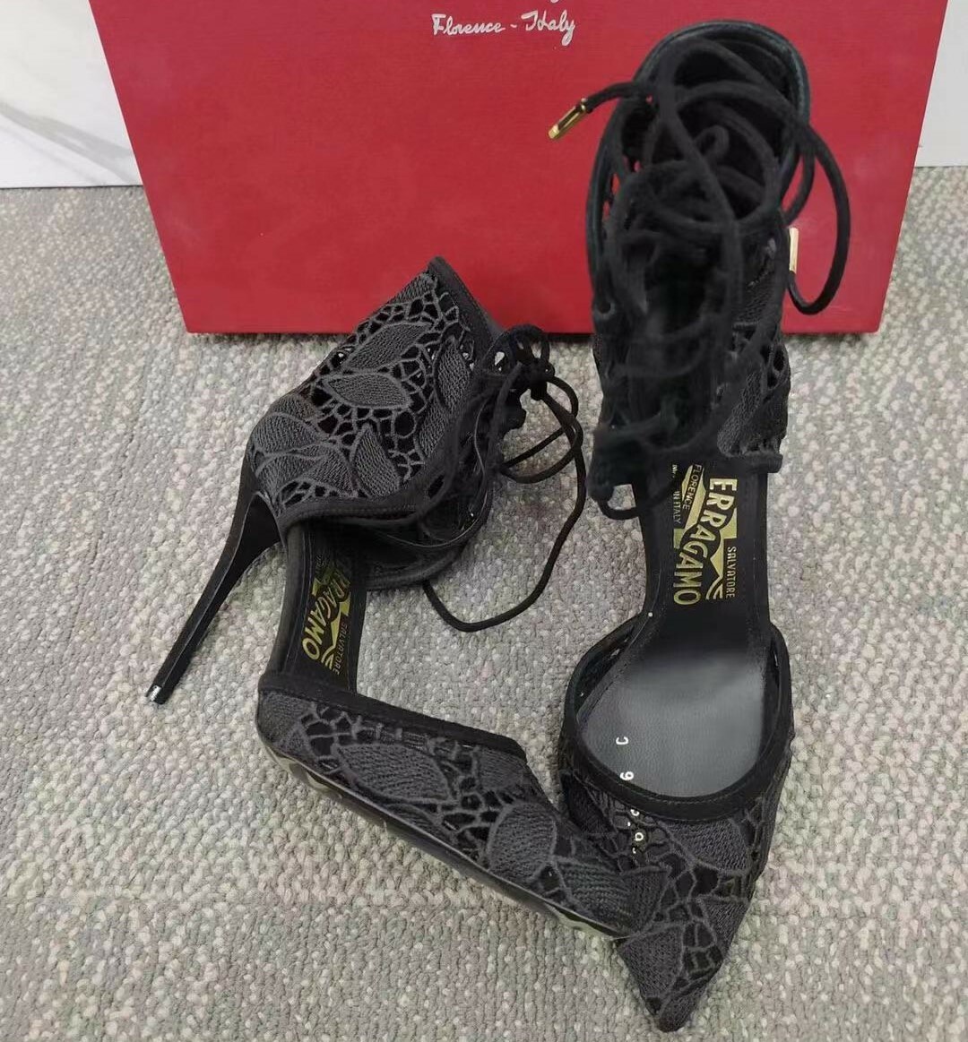 SSF04566 SALVATORE FERRAGAMO Esmeralda Lace 高跟鞋黑色 01L614_000 (E)
