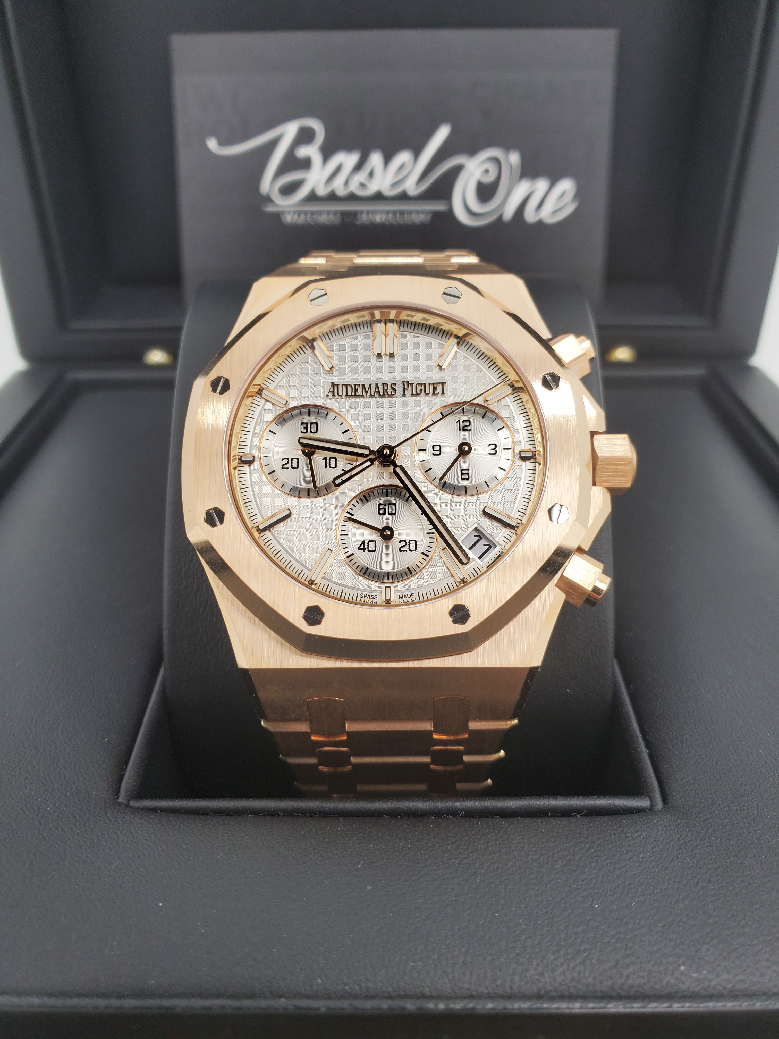 BRAND NEW AUDEMARS PIGUET 26240OR 26240 WHITE DIAL ROSE GOLD ROYAL OAK SELFWINDING "50TH ANNIVERSARY" 41MM