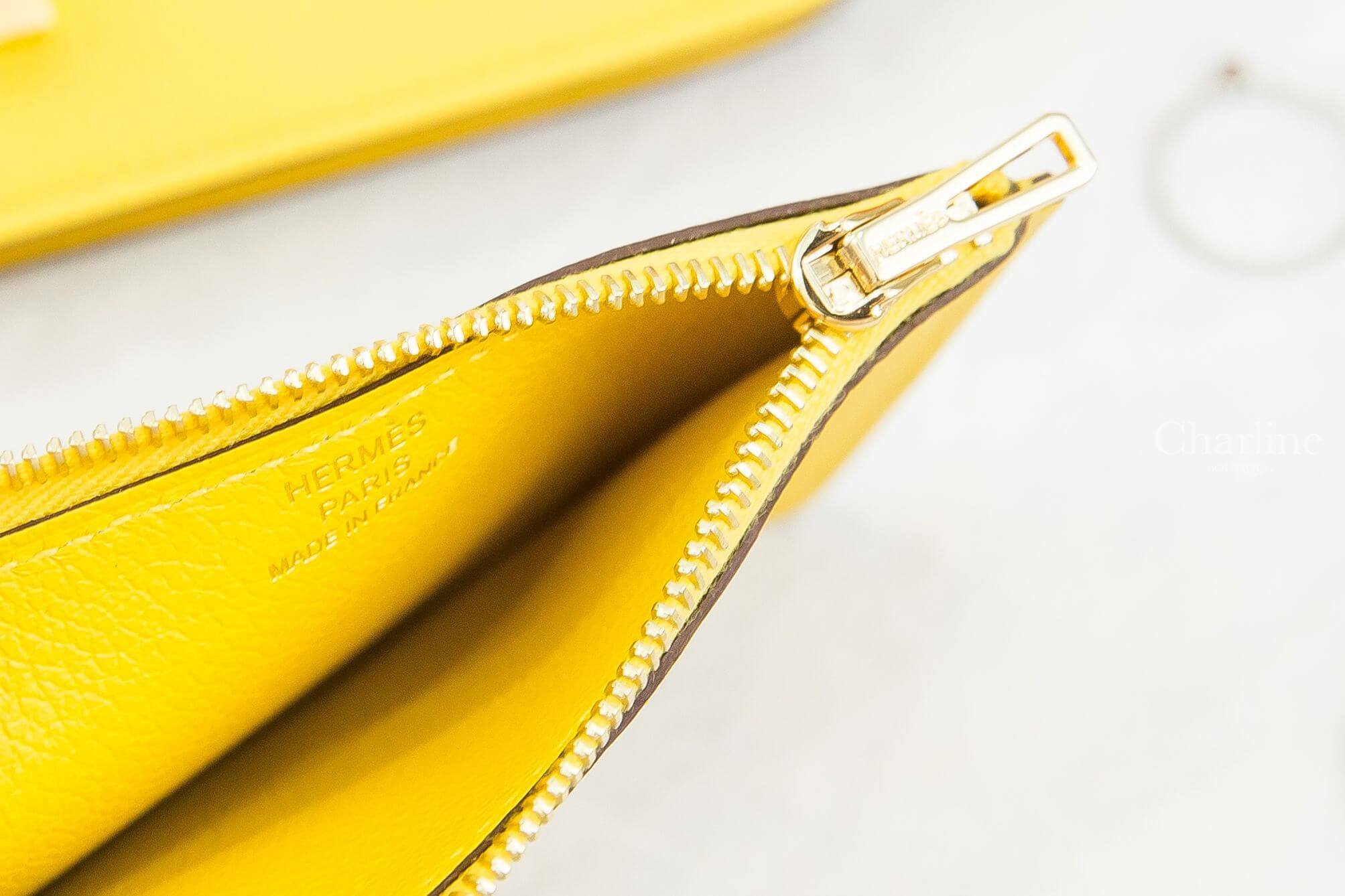Hermès Constance Slim Wallet 9O Jaune De Naples Evercolor U刻那不勒斯黃金釦短夾-Charline Boutique 精品代購