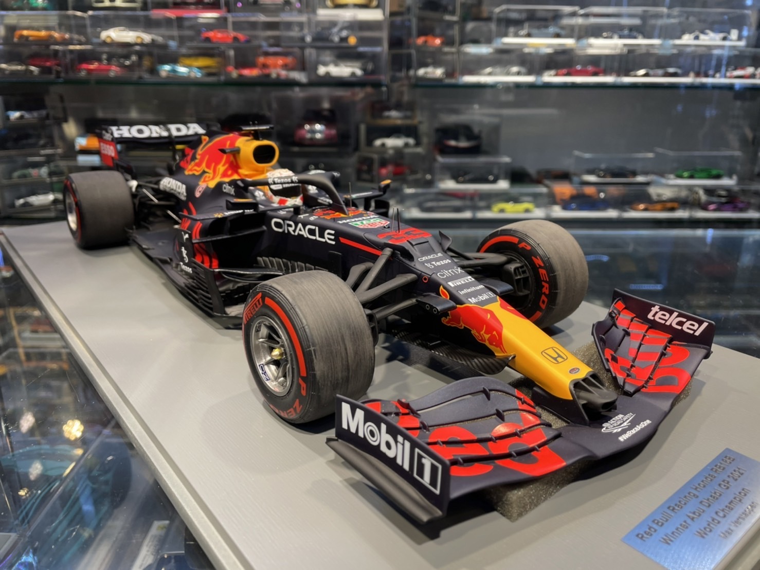 人気商品】 スパーク1/12RedBull #33 RB16B RacingHONDA ミニカー