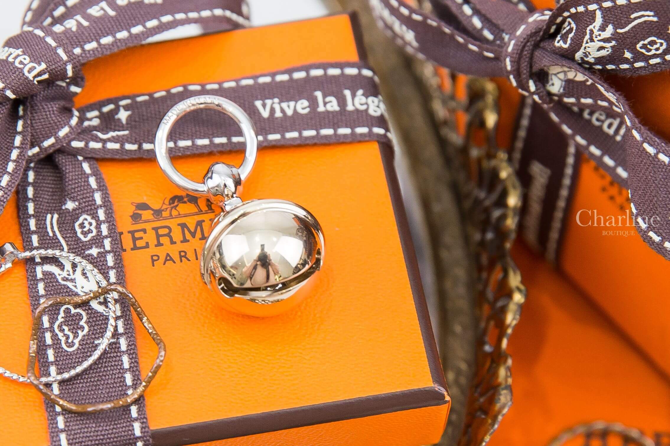 Hermès Charms Grelot Twilly Ring 銀色扣環金色鈴鐺絲巾扣環-Charline Boutique 精品代購