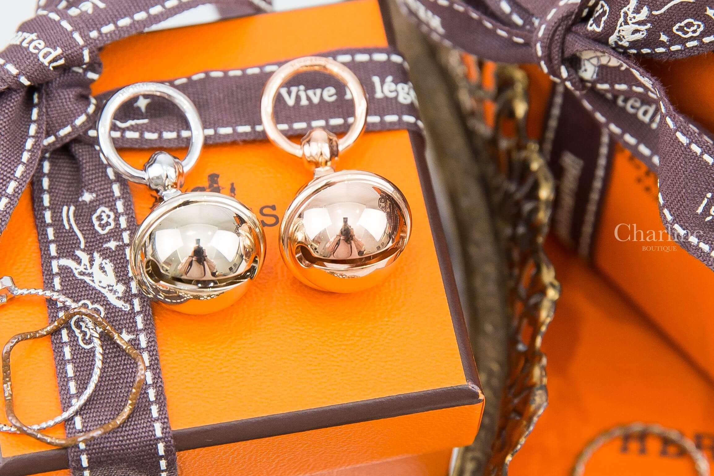 Hermès Charms Grelot Twilly Ring 玫瑰金鈴鐺絲巾扣環,Hermès Charms Grelot Twilly Ring 銀色扣環金色鈴鐺絲巾扣環-Charline Boutique 精品代購