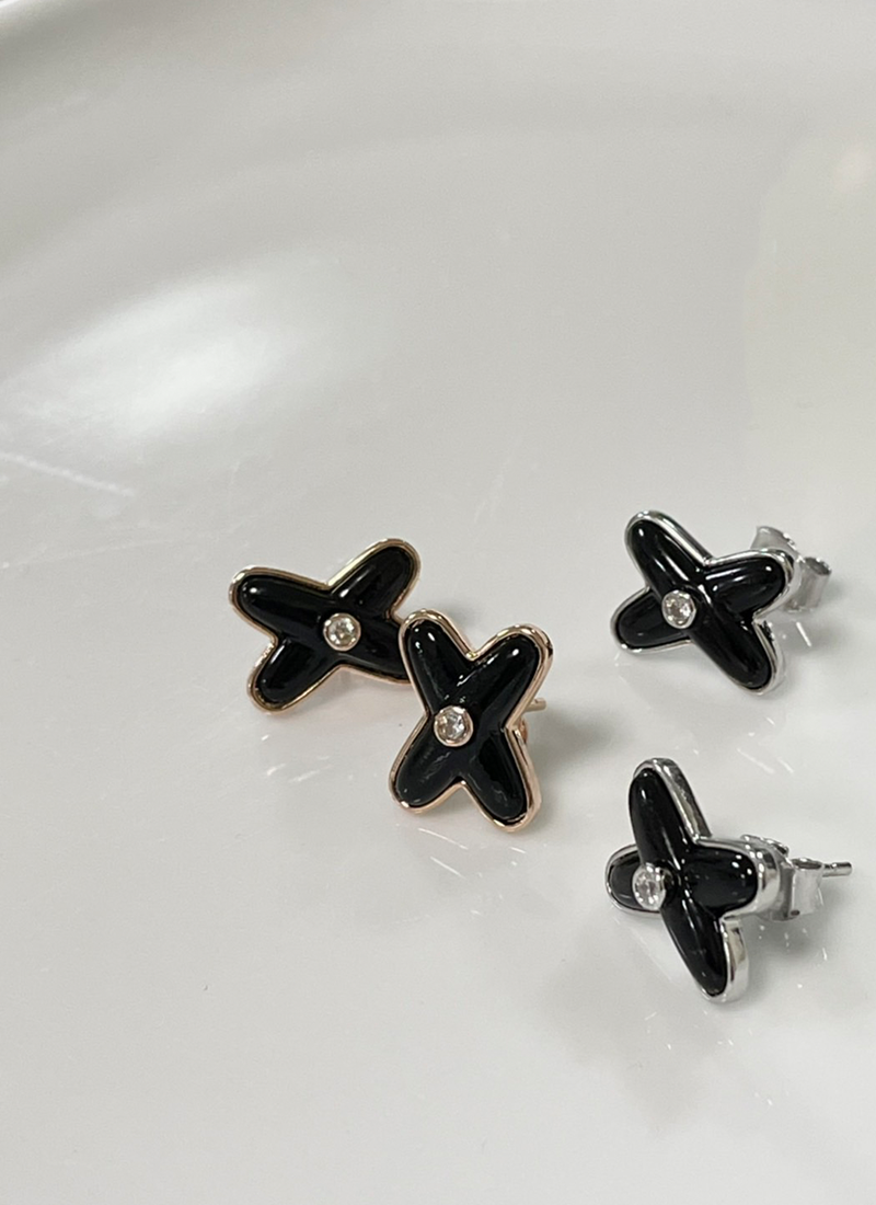 [現貨]《現正分手中》交叉鑽石耳環