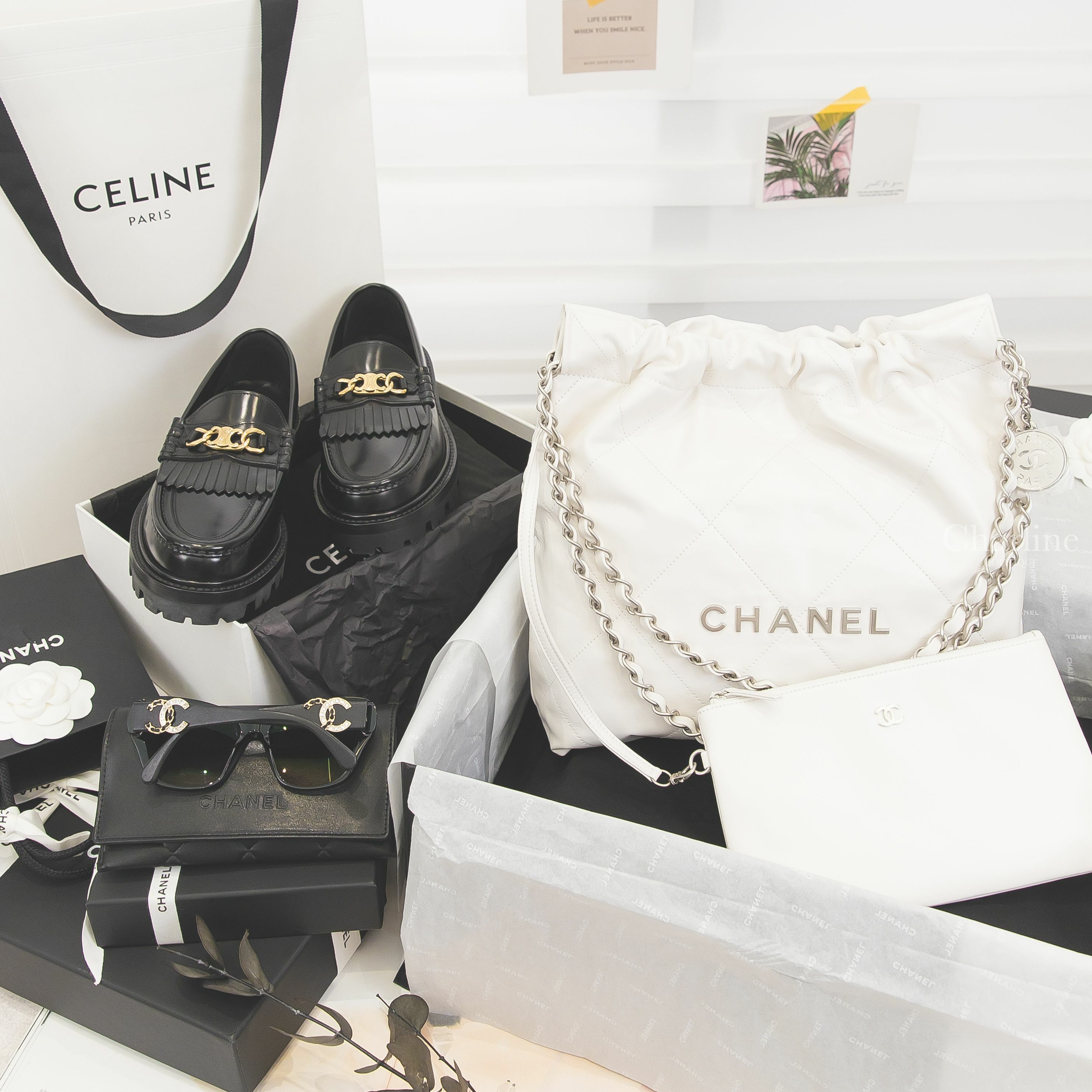 Celine 黑色金色凱旋門流蘇小牛皮厚底樂福鞋,Chanel 白色銀字徽章鍊帶小型牛皮大菱格紋肩背包,Chanel 黑色蝴蝶型咖啡鏡片黑色鏡腳黑金皮穿鍊水鑽CC太陽眼鏡-Charline Boutique 精品代購