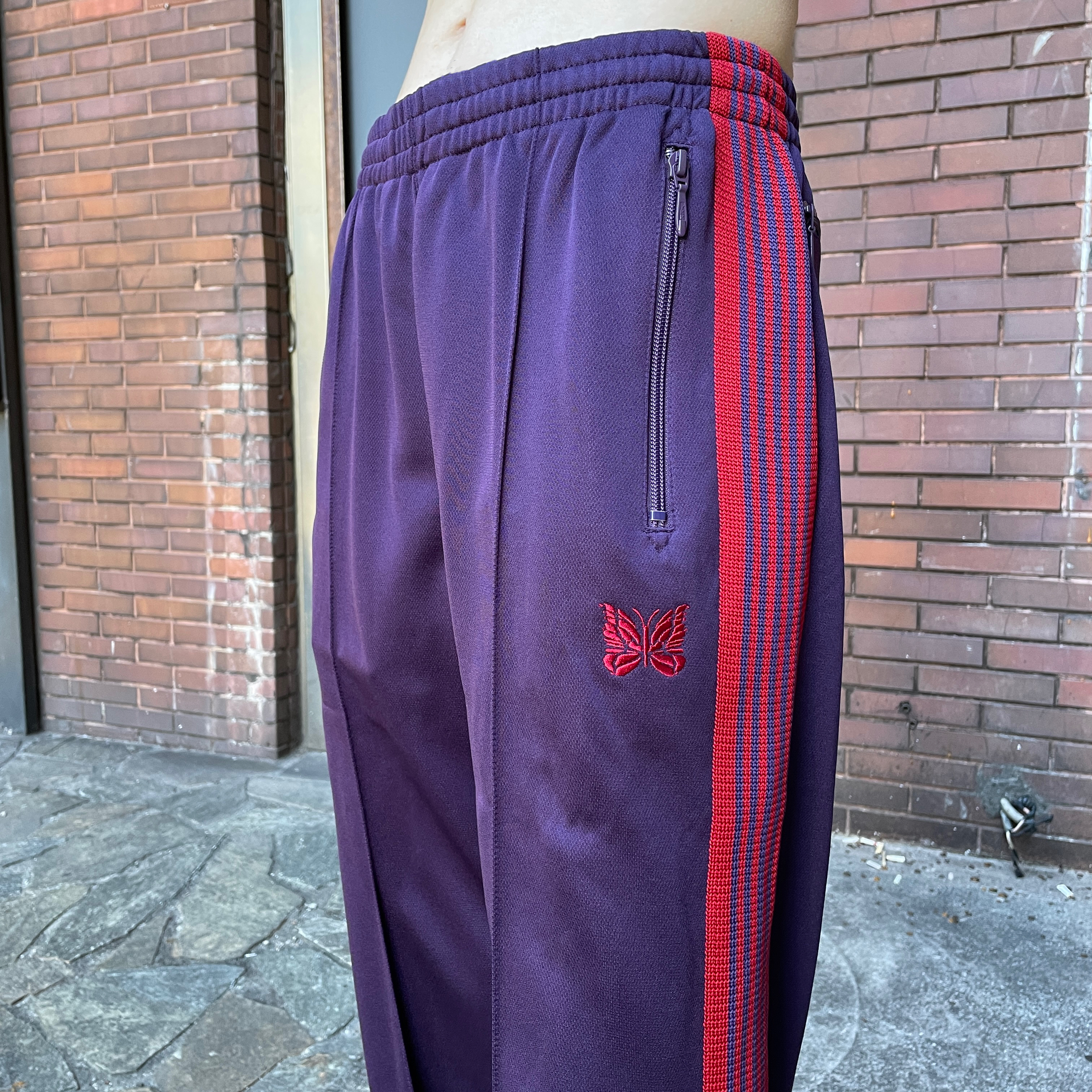 Needles 22AW Trackpant 電繡蝴蝶長褲紫紅| FLOMMARKET