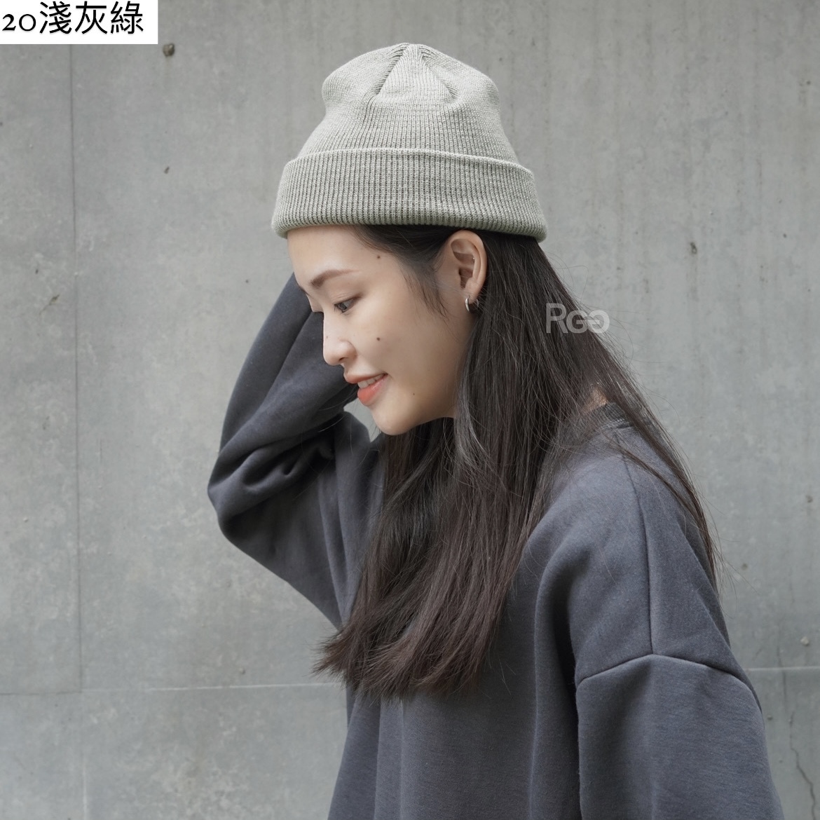 韓國針織毛帽淺灰綠實穿照