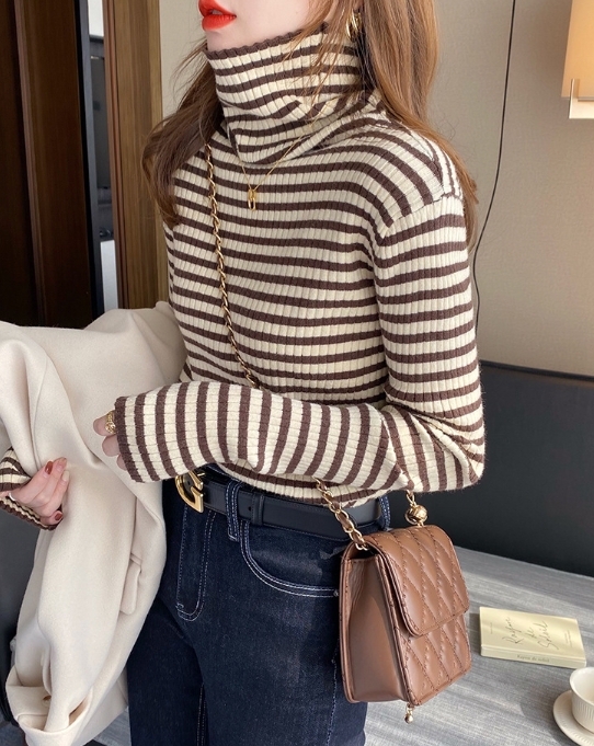ᴷᴼᴿᴱᴬ 🇰🇷<現貨>條紋高領針織上衣