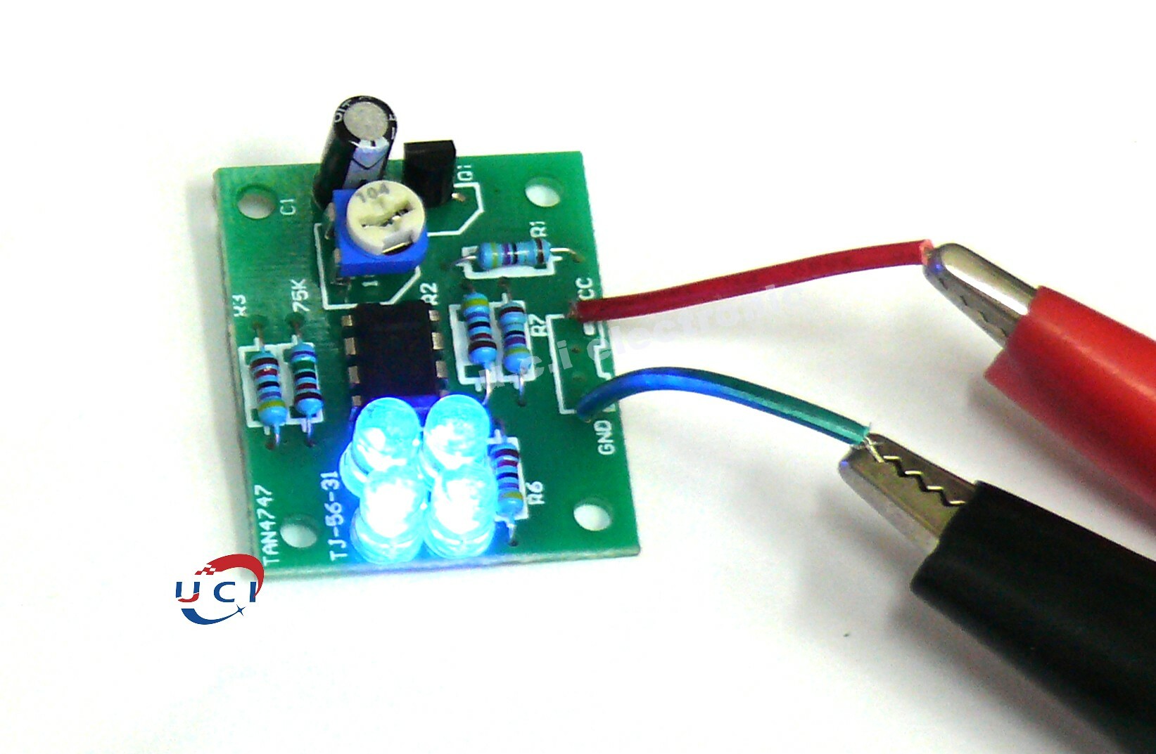 【UCI電子】(11-8) LM358呼吸燈散件藍色閃爍電子DIY趣味製作套件電路板焊接