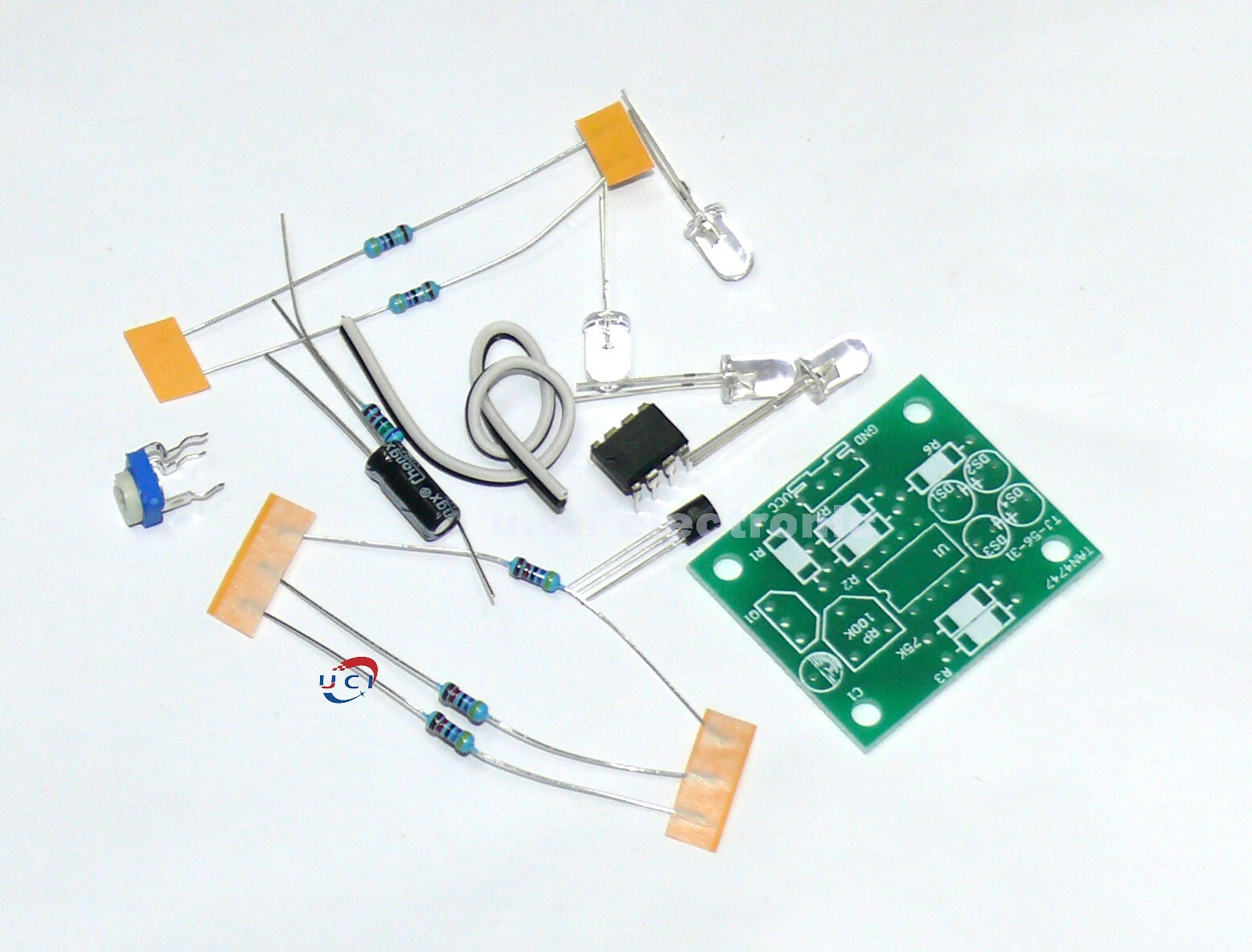 【UCI電子】(11-8) LM358呼吸燈散件藍色閃爍電子DIY趣味製作套件電路板焊接