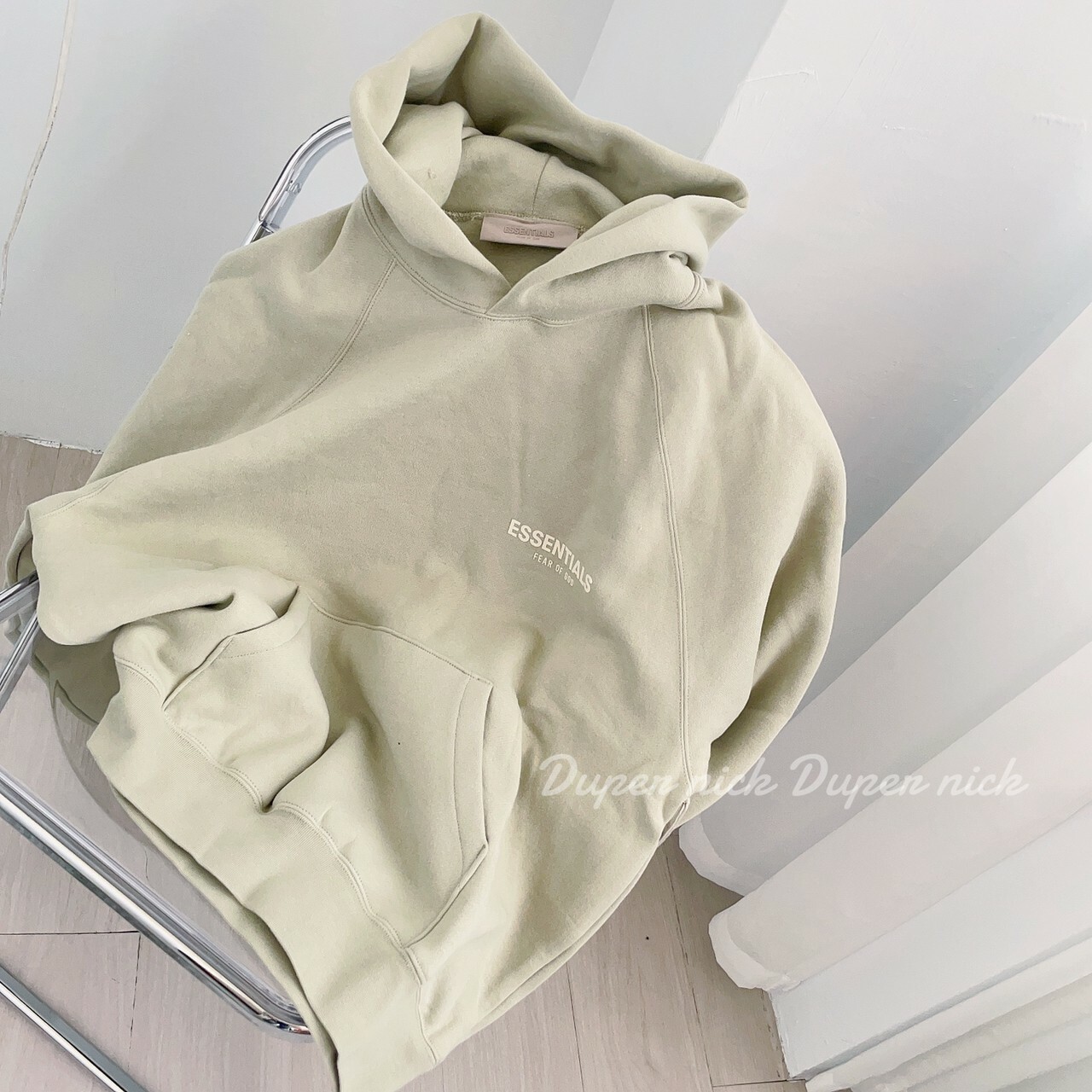 ESSENTIALS 小LOGO 帽TEE