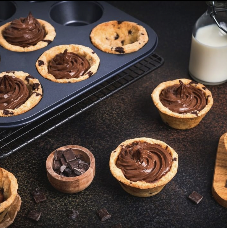 迷你12格圓塔不沾烤盤 (非鋁合金內層)