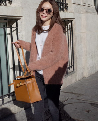 ᴷᴼᴿᴱᴬ 🇰🇷秋冬纯色貂绒披肩外套 (兩色）