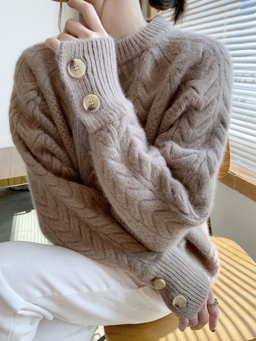 ᴷᴼᴿᴱᴬ 🇰🇷 <現貨> 魚骨麻花紋拚接毛絨上衣