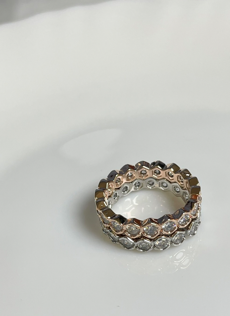 [現貨]《現正分手中》連續六角鑽石戒指 [ 2色 ]