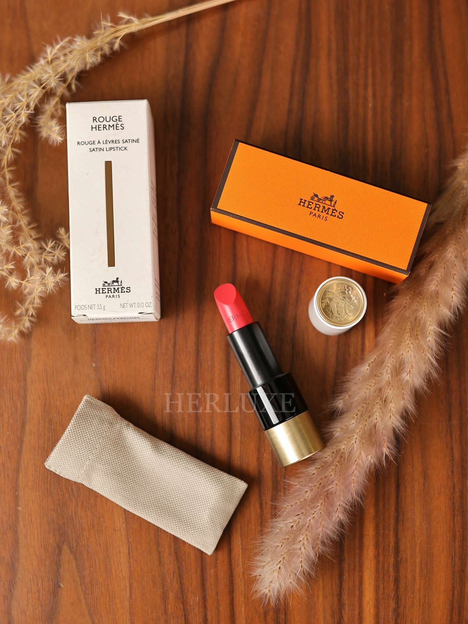 Rouge à lèvres 40 satiné lipstick