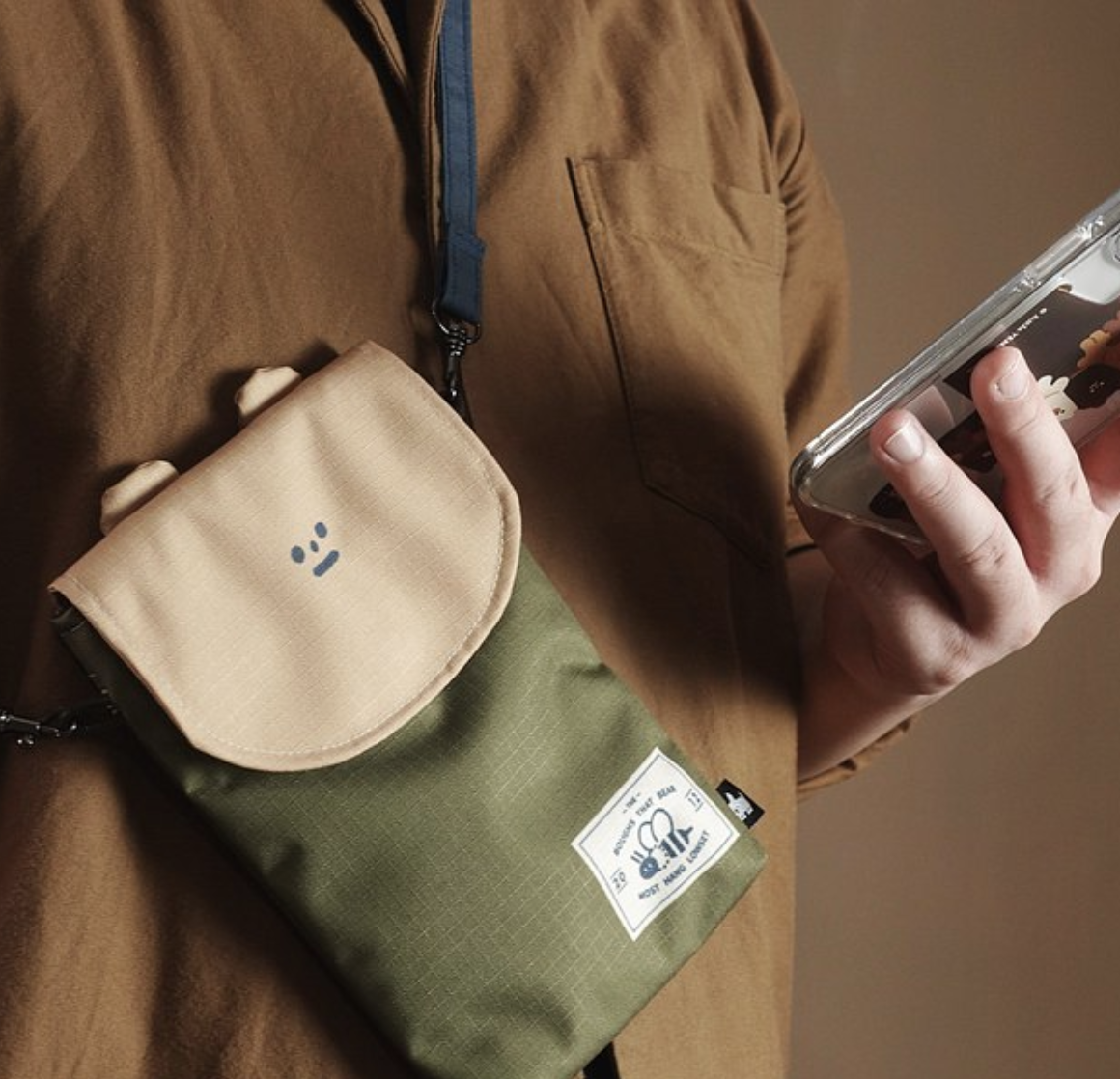 【小黃間】Furry Zoo 造型隨身包 旅行小包 手機包 - 綠色蜂蜜棕熊