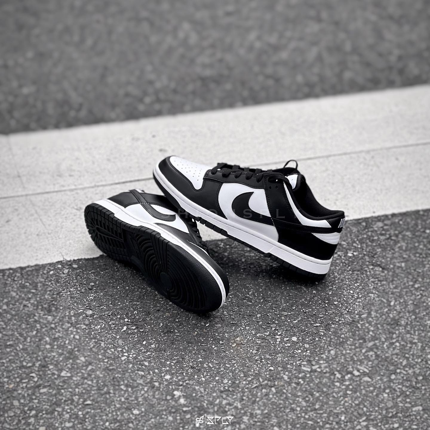 Nike Dunk Low WHITE BLACK 黑白熊貓