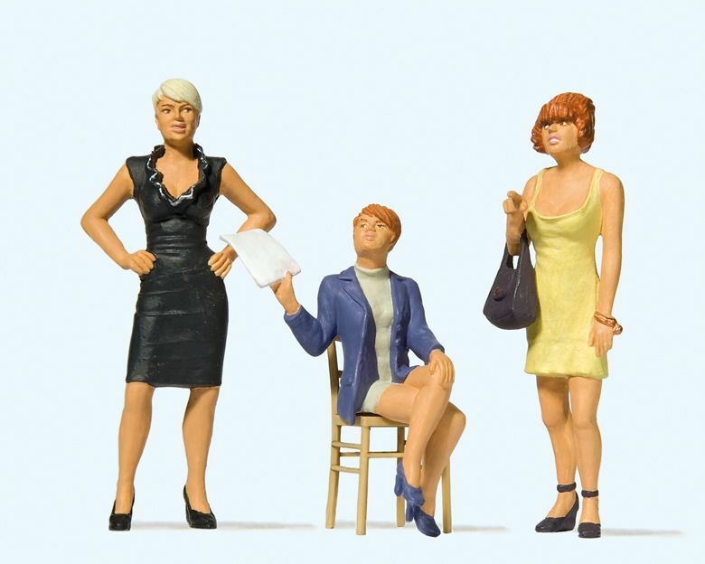 Preiser 44916 G scale Three ladies