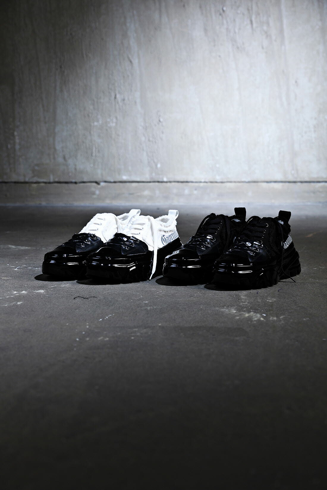 反光文字圖案低剪裁輕便運動鞋