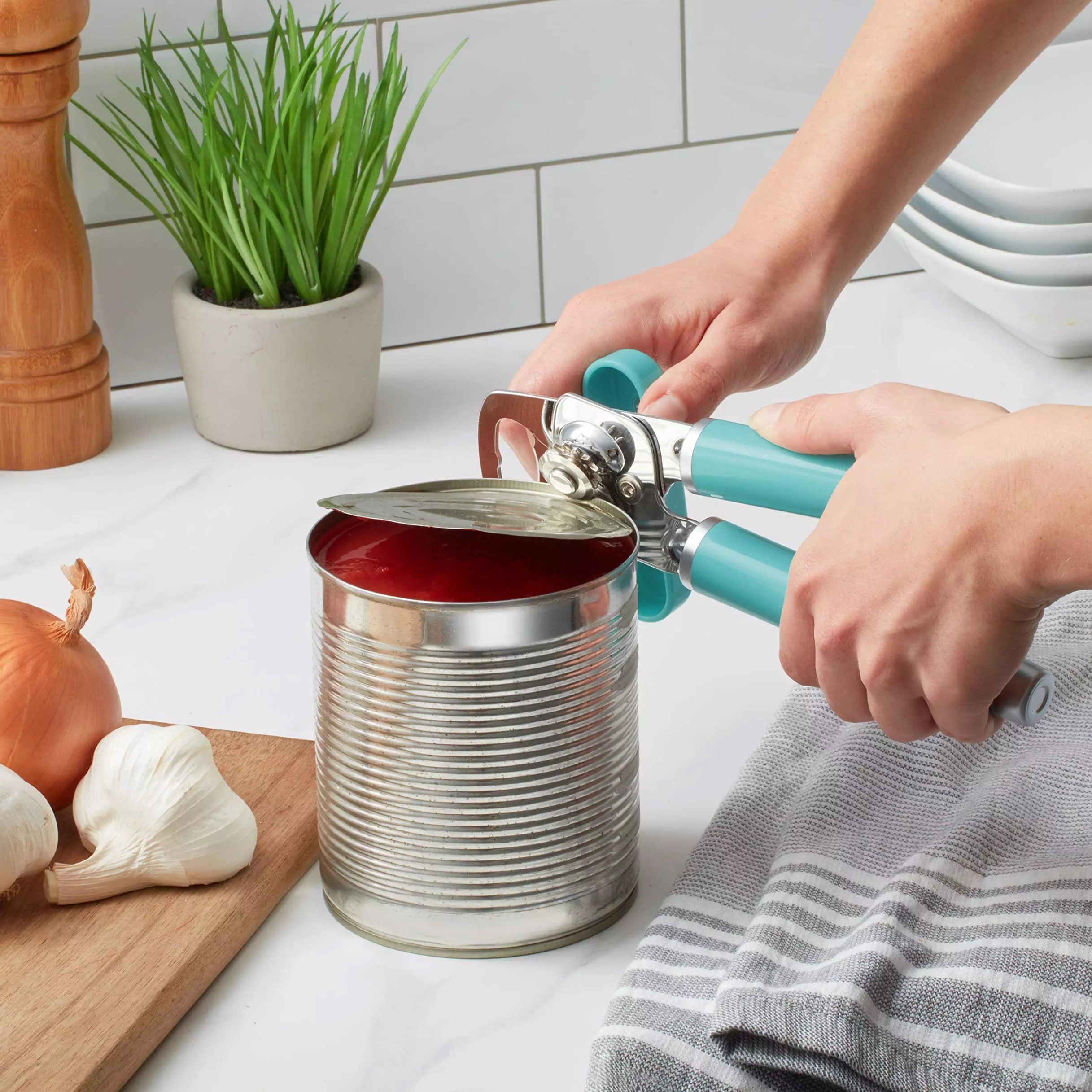 BDi Multifunctional Can Opener