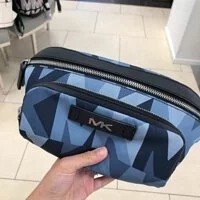 [S] MICHAEL KORS 37S2LCOY9R COOPER UTILITY BELT BAG, DENIM, 196163116693 (SMK175)