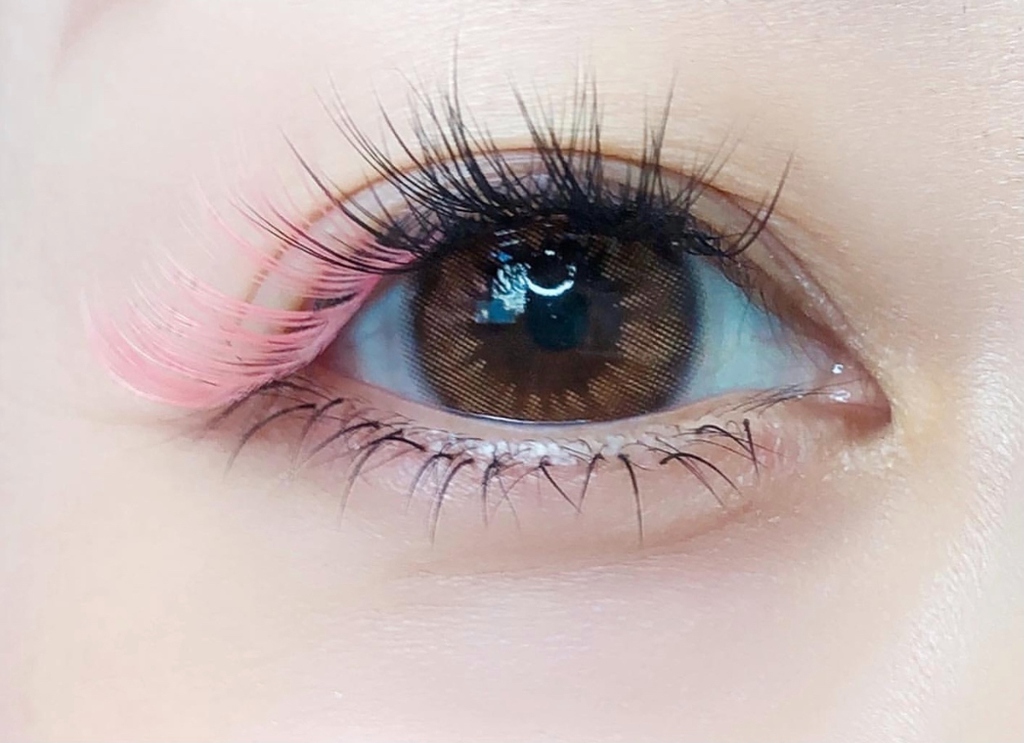 人気の彩色睫毛 Colour Eyelash 登場！！