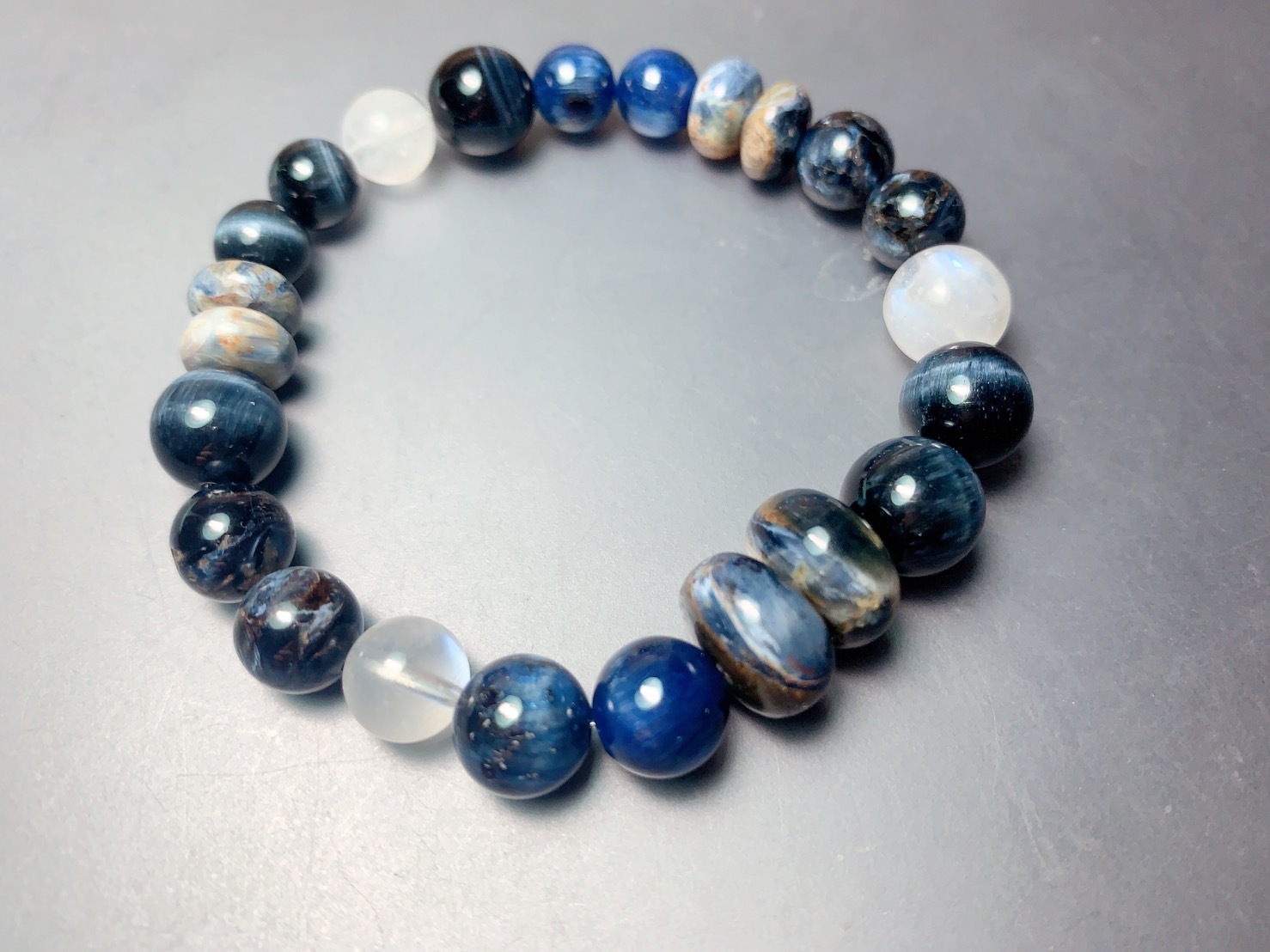 藍色魅力丨勇氣信心與洞察力丨藍彼得石、藍虎眼、藍晶石