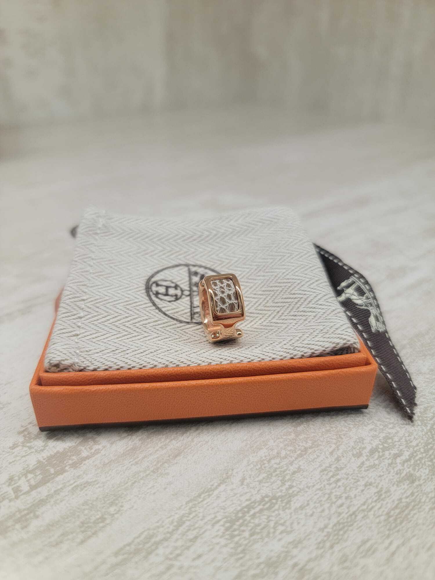 Hermes  OLYMPE 蜥蜴皮 玫瑰金耳夾