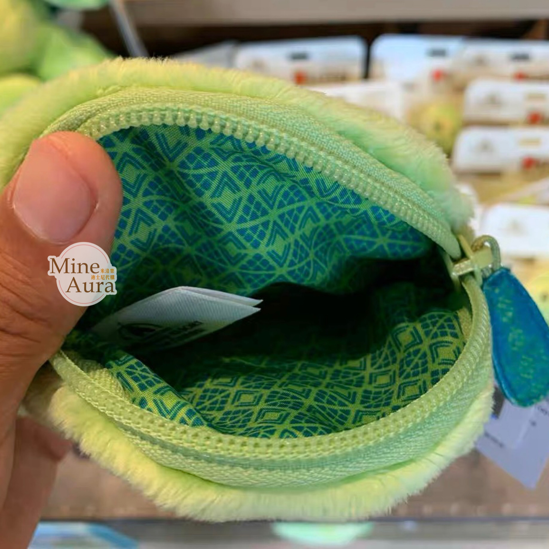 奧樂米拉 海龜 OluMel 絨毛 大頭 造型 零錢包 -上海迪士尼樂園