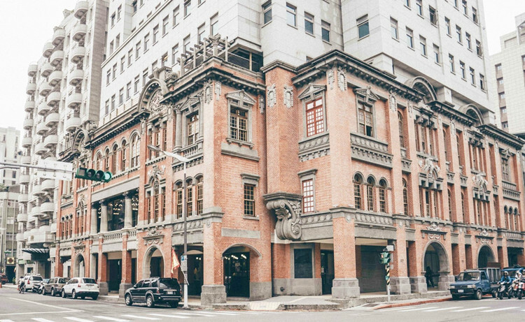 【星巴克】買一送一券 保安門市