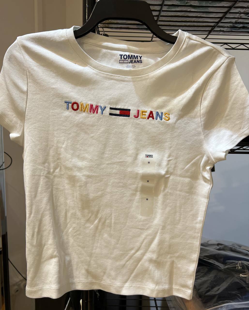 [S] TOMMY HILFIGER MULTICOLOR LOGO T-SHIRT, WHITE, 76J1160110-D7 (STH44)