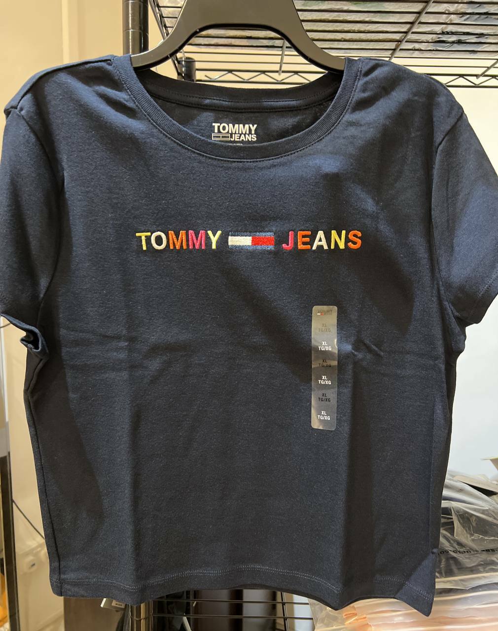 [S] TOMMY HILFIGER MULTICOLOR LOGO T-SHIRT, NAVY, 76J1160410 (STH50)