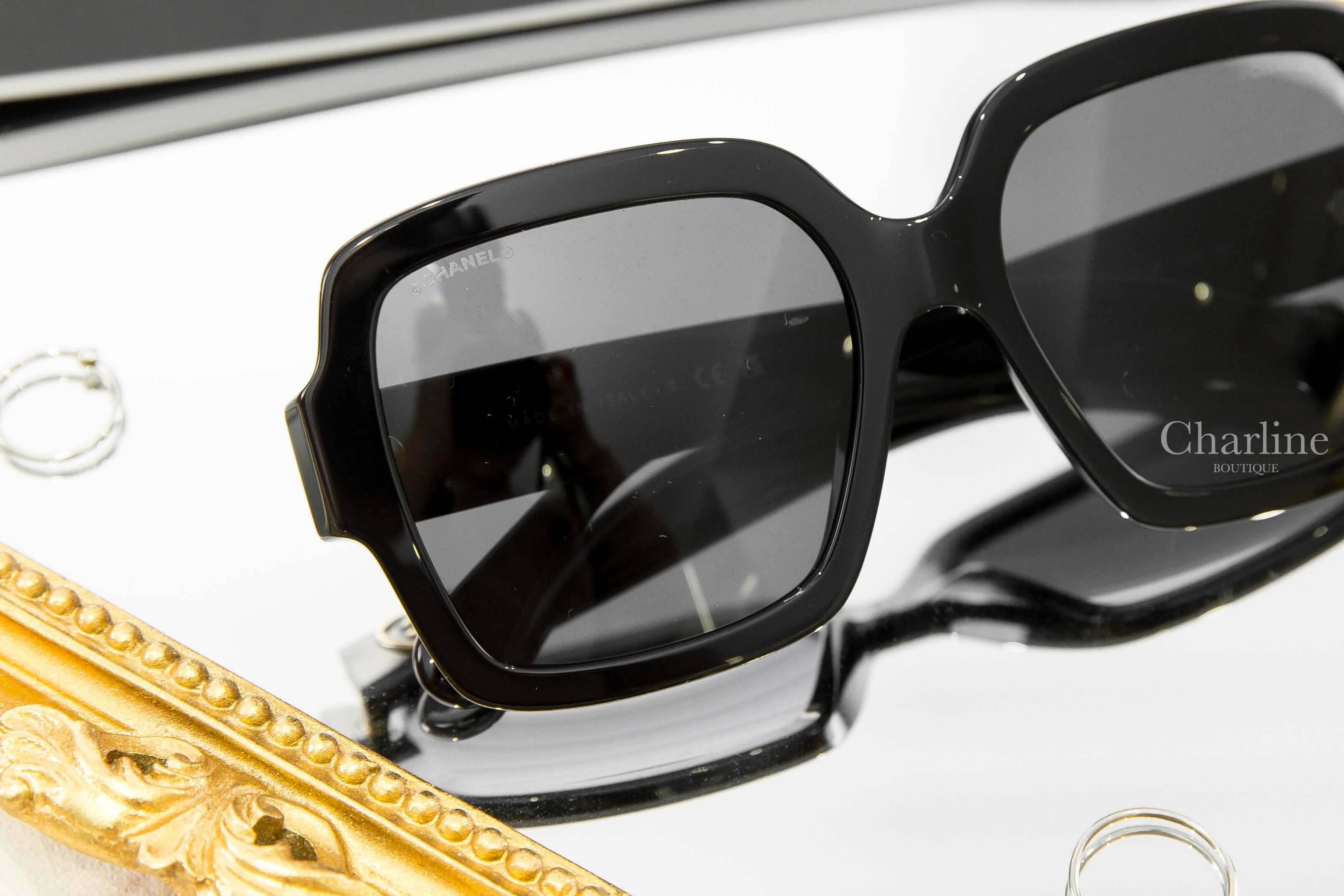 Chanel Square Sunglasses 黑色方框灰色鏡片側邊愛心CC太陽眼鏡