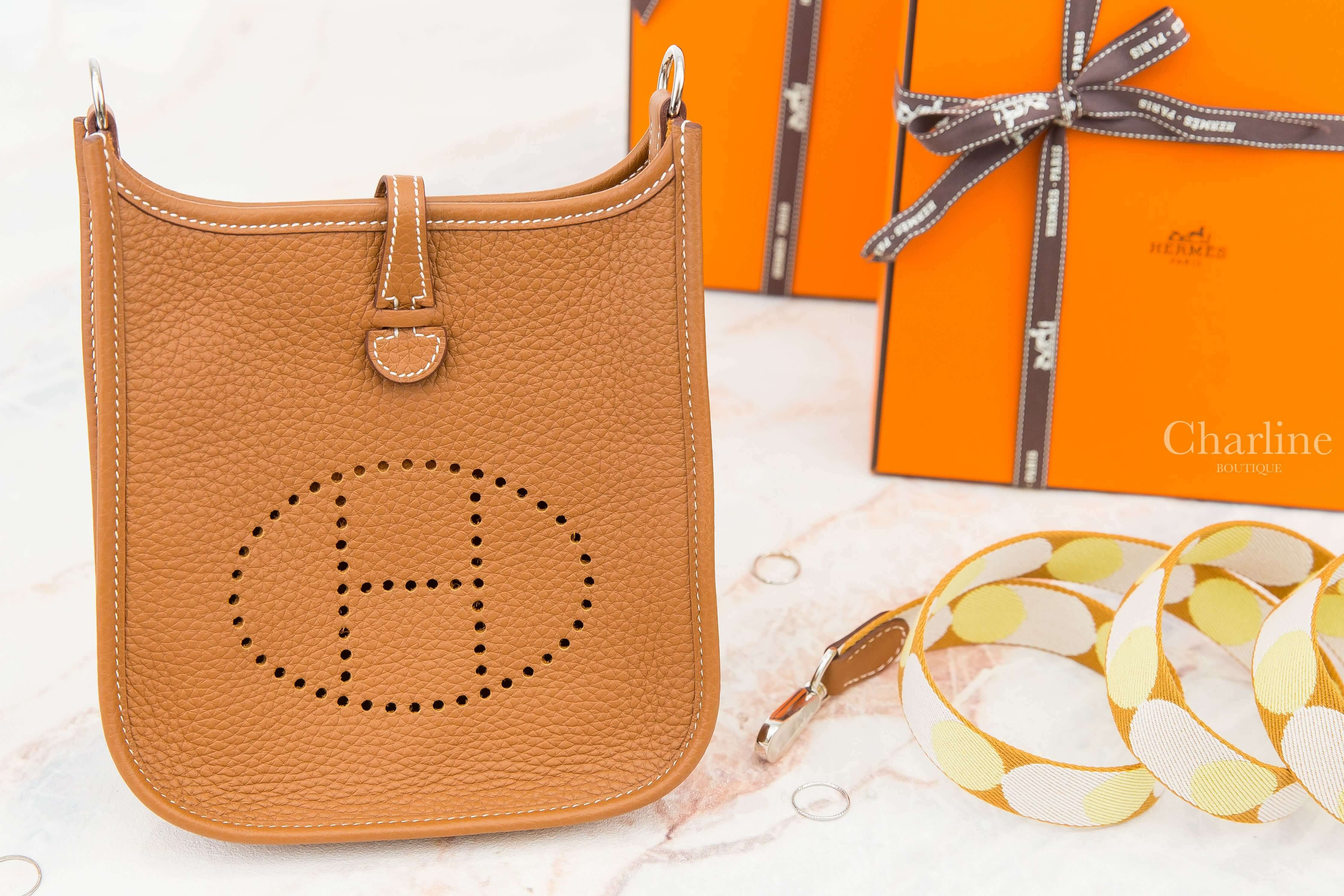 Hermès Evelyne TPM 16cm 37 Gold Taurillon Clemence U刻焦糖色銀釦圓點背帶簍空洞洞肩背包-Charline Boutique 精品代購