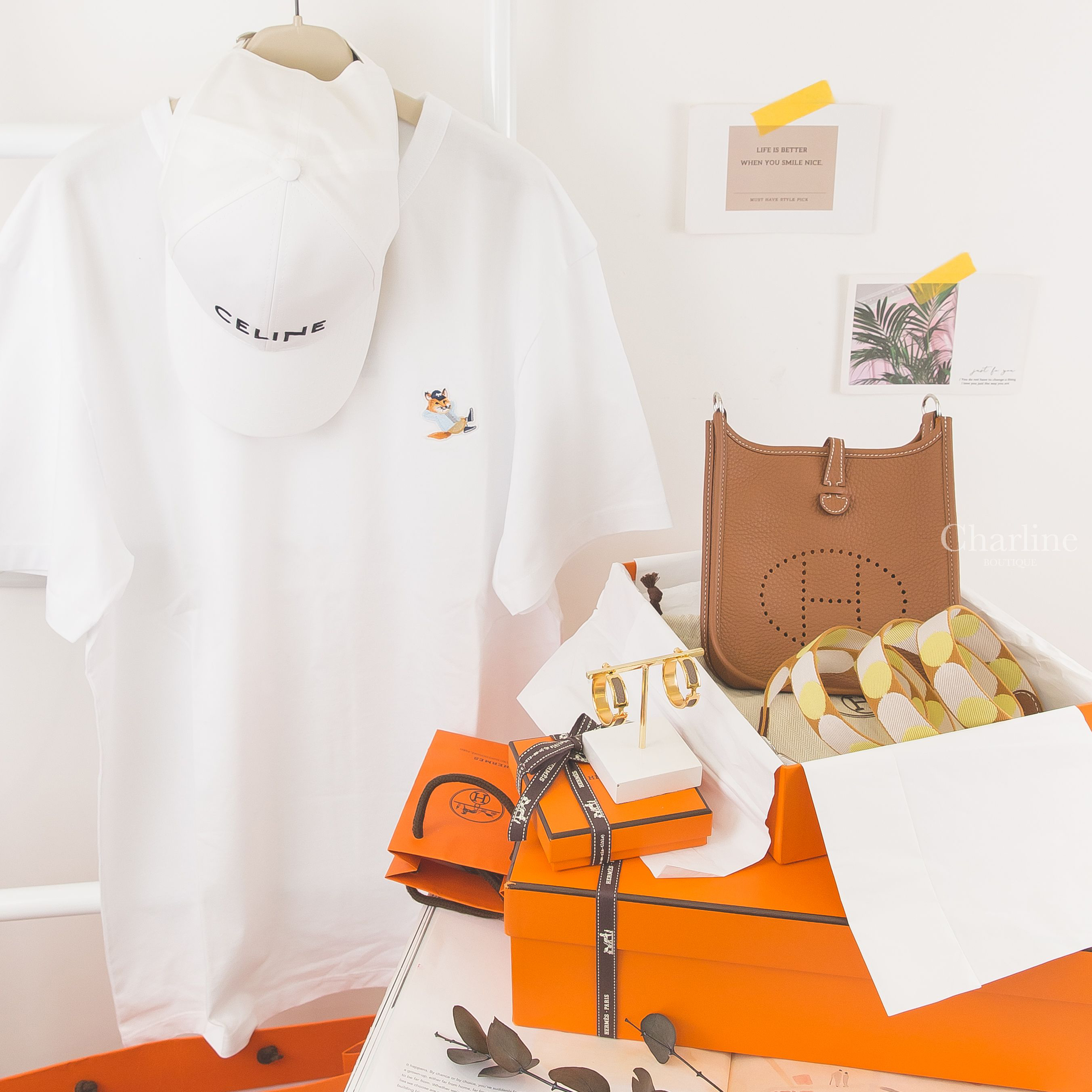 Hermès Evelyne 16cm 37 Gold U刻焦糖色銀釦圓點背帶簍空洞洞肩背包,Celine 白色刺繡黑字棉質棒球帽,Hermès 大象灰小牛皮金色H圓圈耳環-Charline Boutique 精品代購