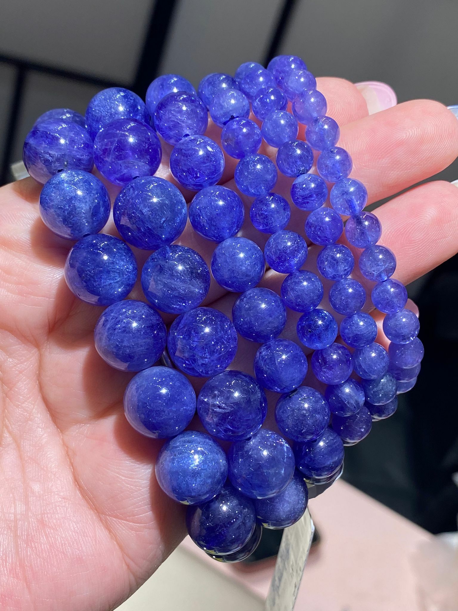 高質深藍半透坦桑石