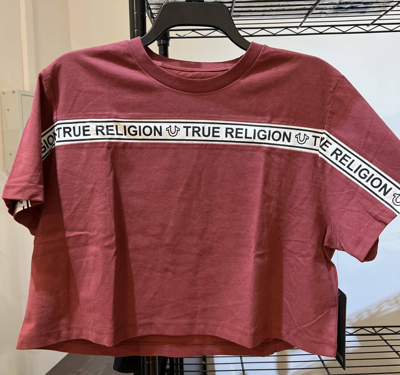 [S] TRUE RELIGION TICKER TR SS BELLA CROP,BURGUNDY, 204684-BURGUNDY, FINAL SALE (STR67)