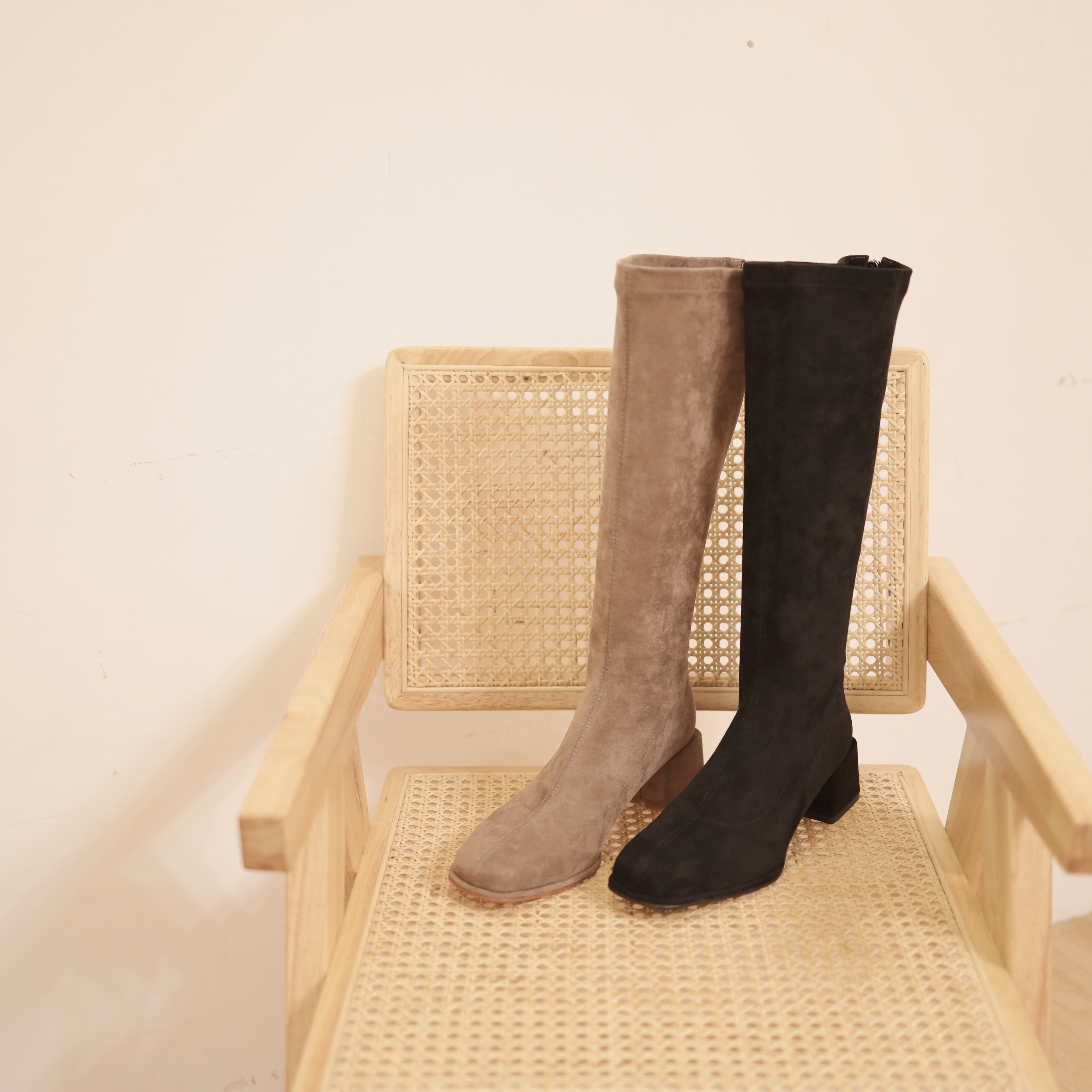 預訂 AW1138 Zipped Knee-high Boots
