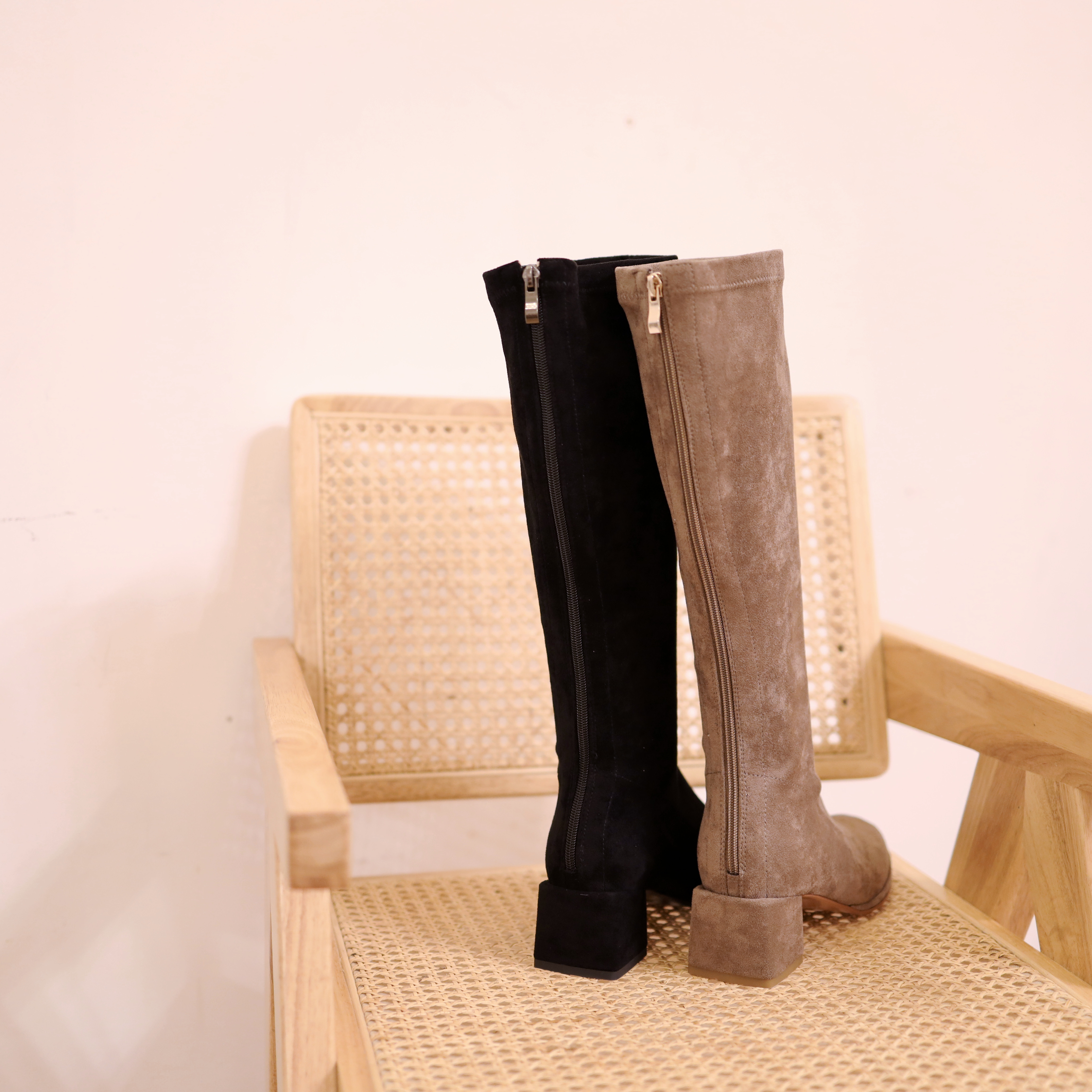 預訂 AW1138 Zipped Knee-high Boots