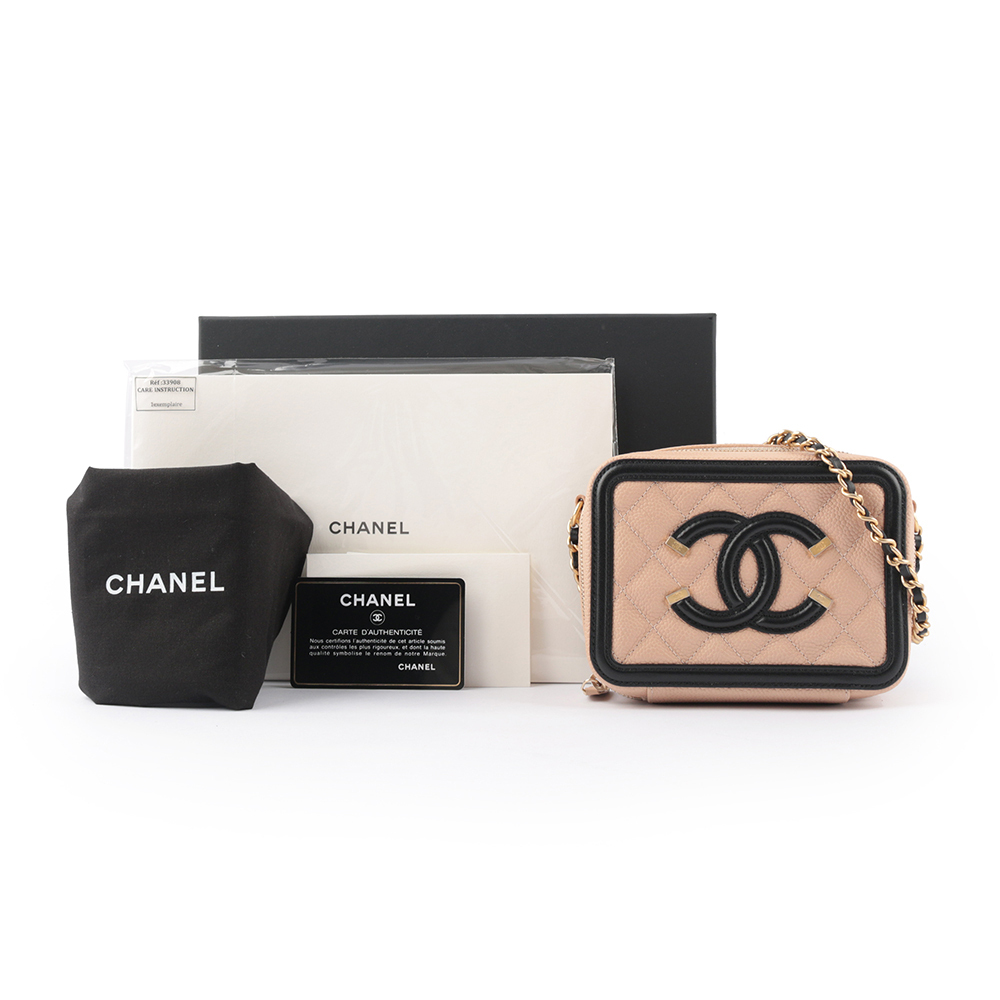 Chanel mini hot sale vanity bag