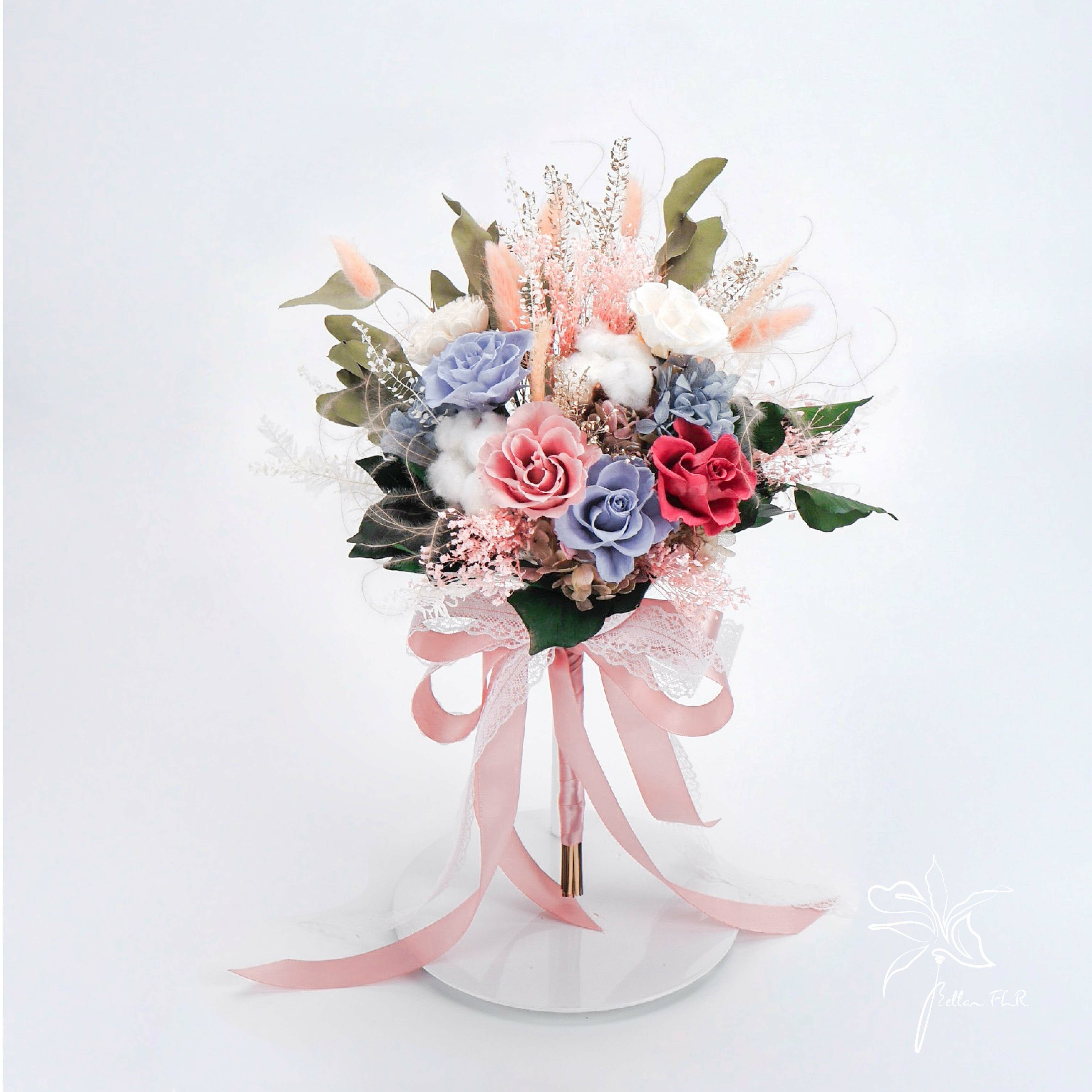 【心有所屬】5朵永生主花中型捧花