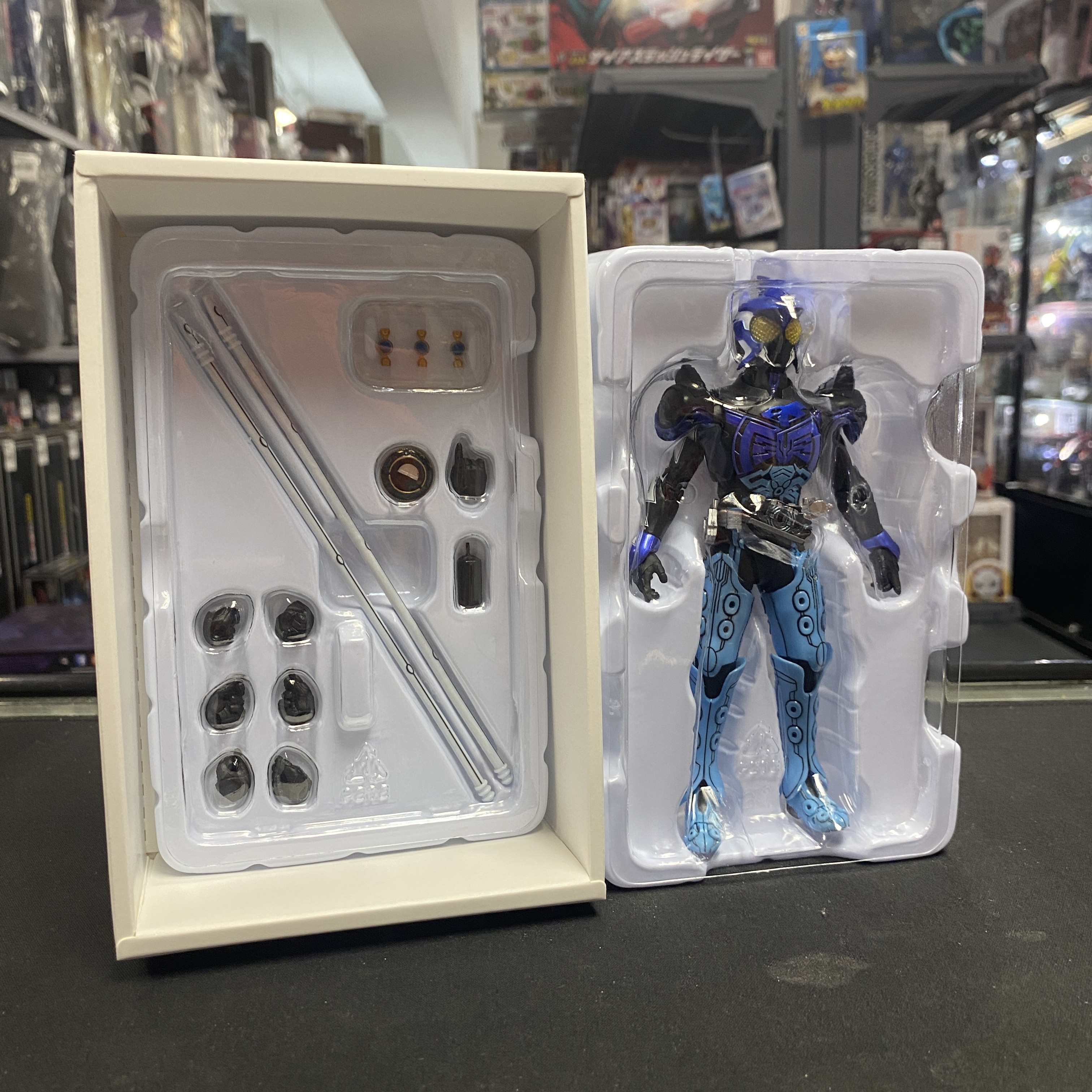 幪面超人-SHF真骨彫 OOO Shauta